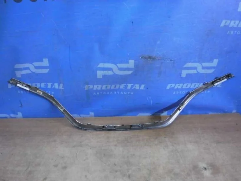 Накладка на решетку радиатора Renault Kaptur