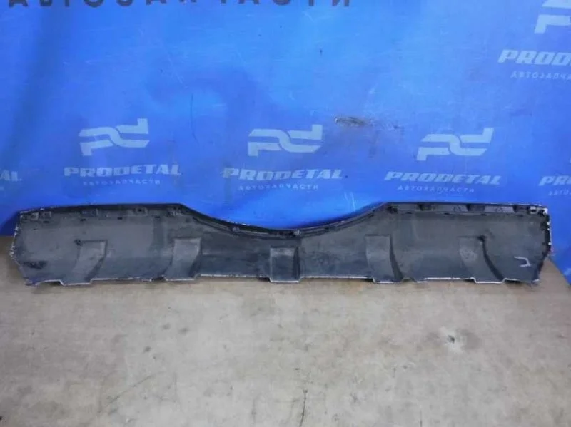 Накладка бампера задняя Mitsubishi Pajero