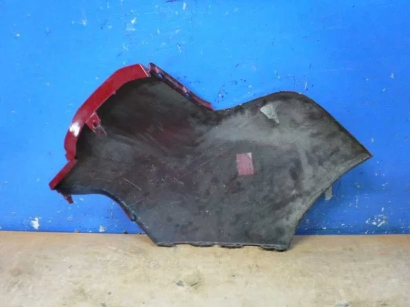 Накладка бампера задняя правая Peugeot 3008