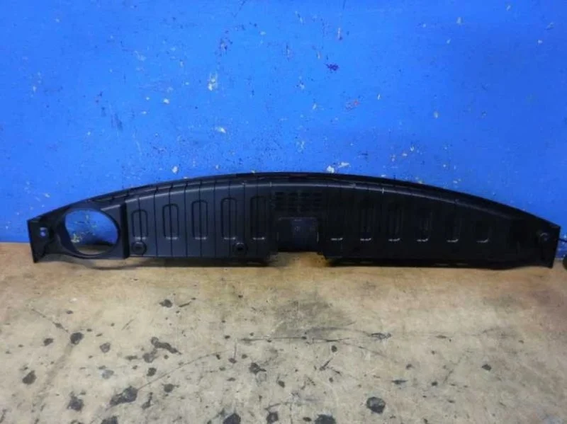 Кожух замка капота Kia Sorento XM