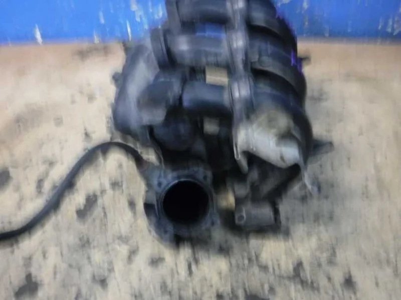 Коллектор впускной Ford Focus 3