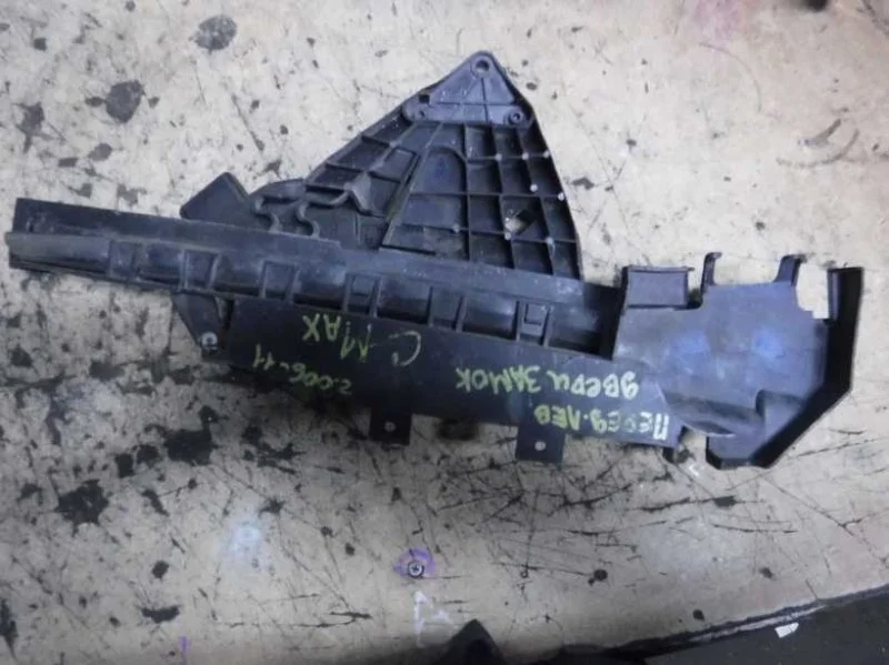 Замок двери передний левый Ford C-MAX