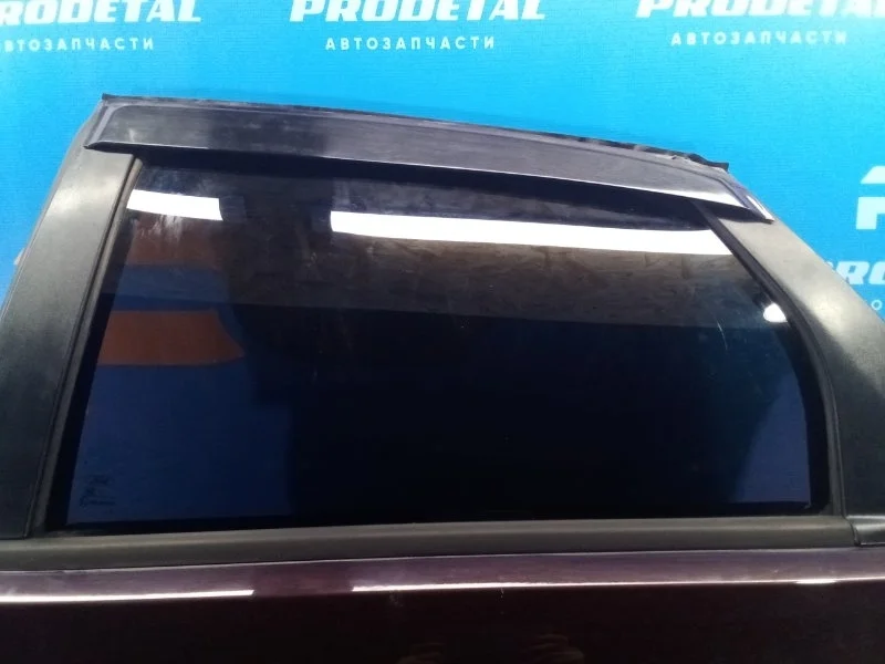 Стекло двери заднее левое Ford Focus 2