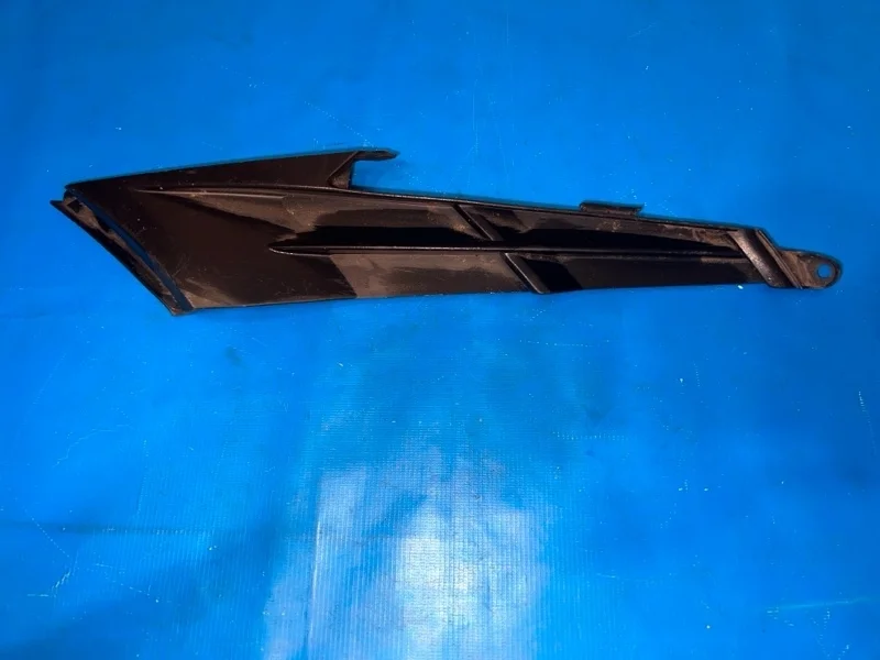 Решетка в бампер передняя правая Lexus RX 2016+