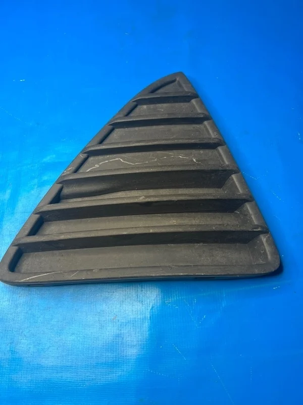 Накладка птф передняя правая Ford Focus 3