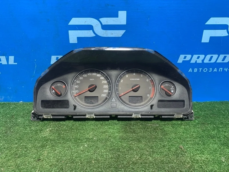 Панель приборов Volvo S80