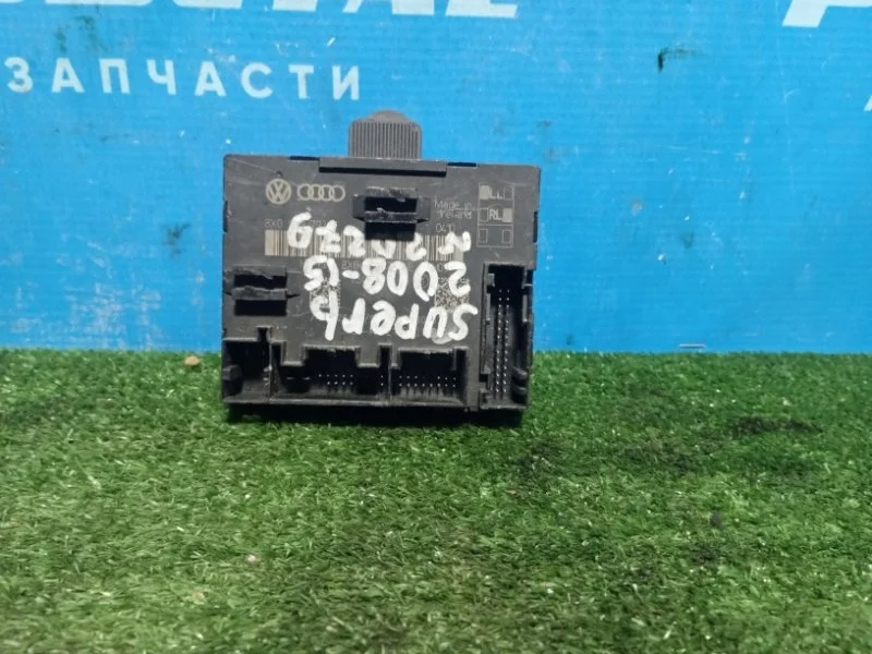 Блок комфорта передний левый Skoda Superb