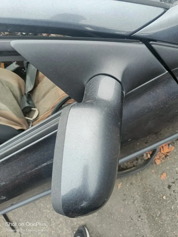 Зеркало переднее правое Renault Megane ХЕЧБЕК