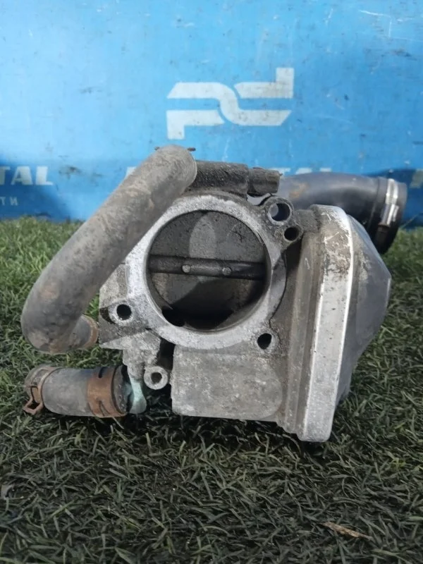 Дроссельная заслонка Opel Astra H 2004-2007