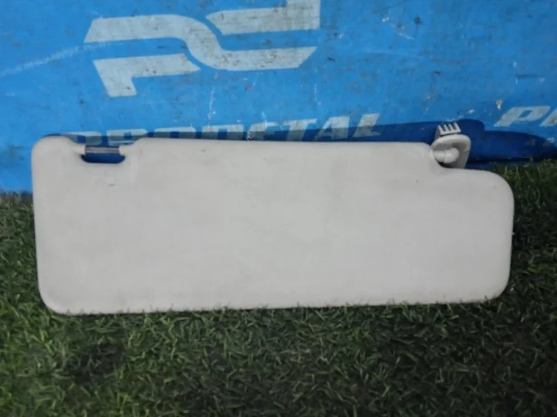 Козырек солнцезащитный передний правый Renault