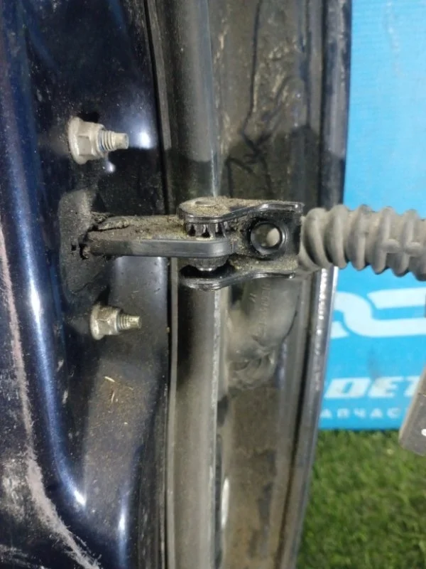 Ограничитель двери передний левый Ford C-MAX