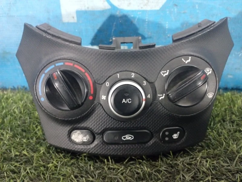 Блок управления отопителем Hyundai Solaris СЕДАН