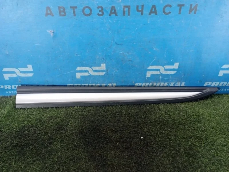 Накладка двери передняя левая Mitsubishi Outlander