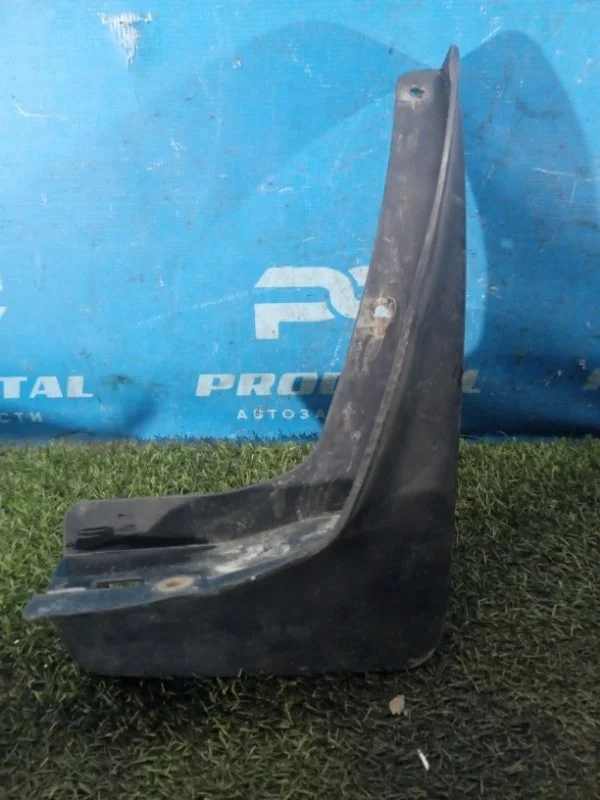 Брызговик задний правый Mitsubishi Outlander XL