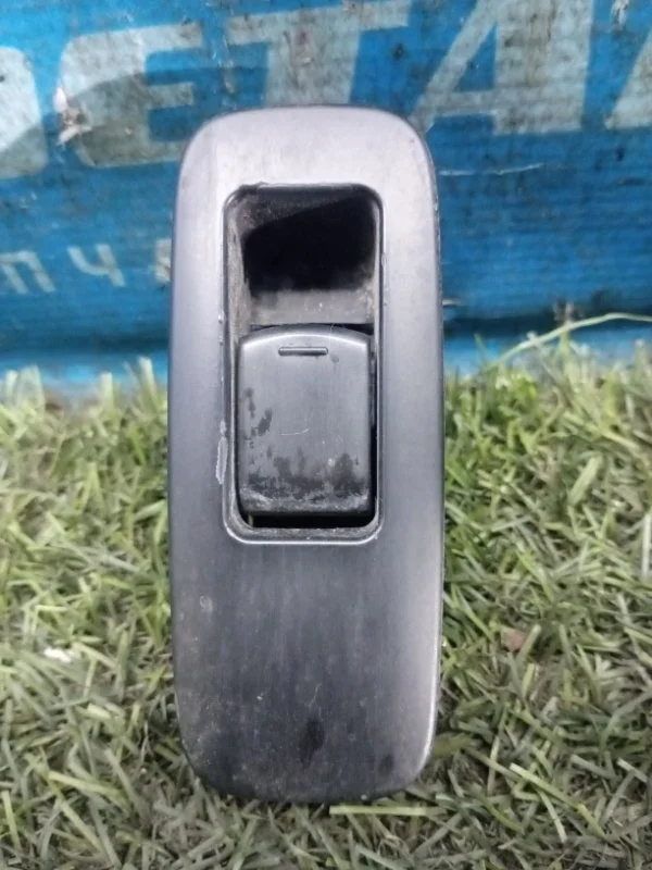 Кнопка стеклоподъемника Nissan Teana J32 2008-2013