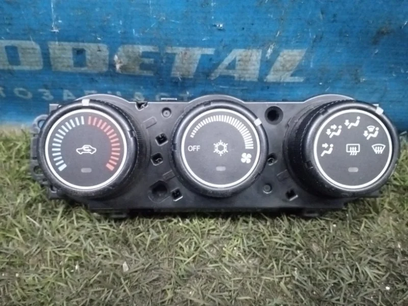 Блок управления отопителем Mitsubishi ASX