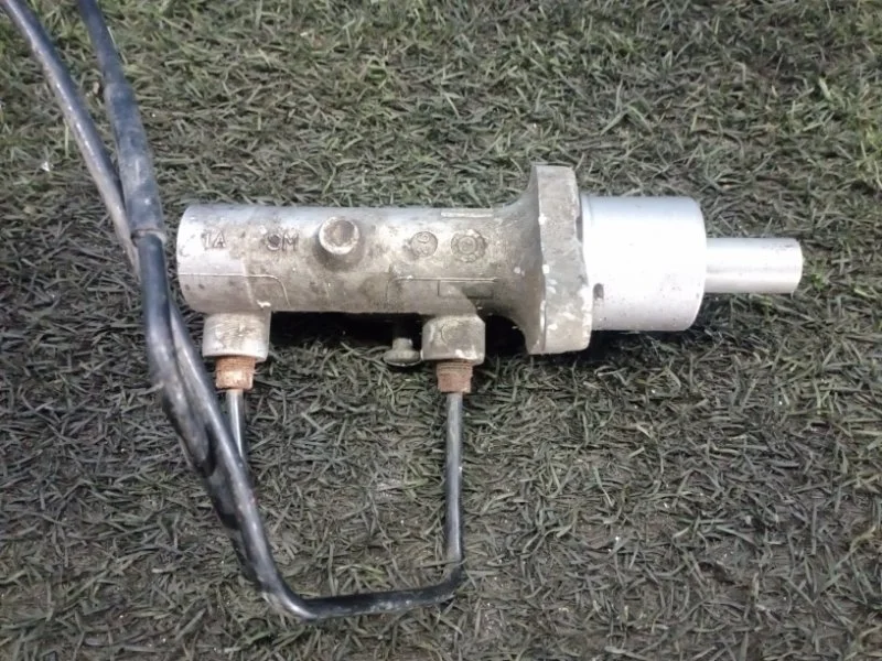 Цилиндр тормозной главный Mazda 3 BK 2002-2009