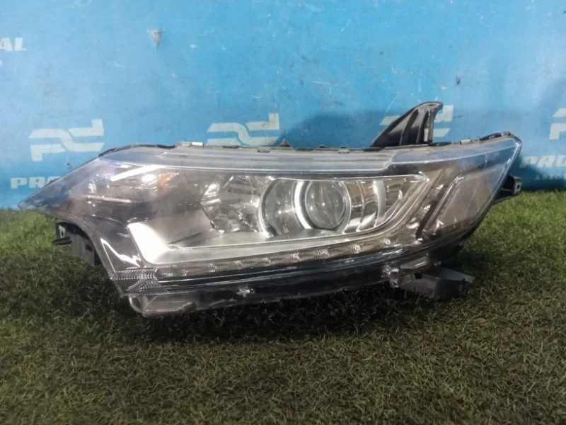 Фара передняя левая Mitsubishi Outlander 3 GF 4B11