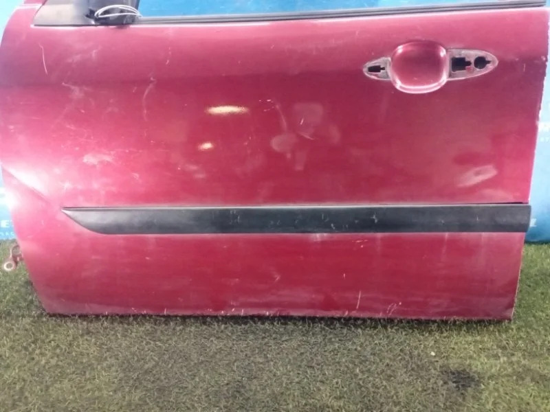 Молдинг двери передний левый Ford Focus 1998-2005