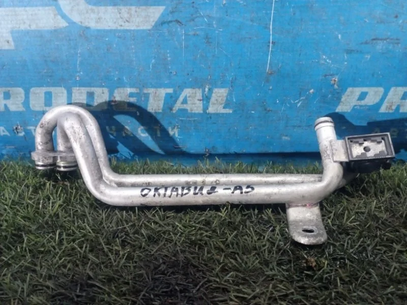 Трубка системы охлаждения двигателя Skoda Octavia