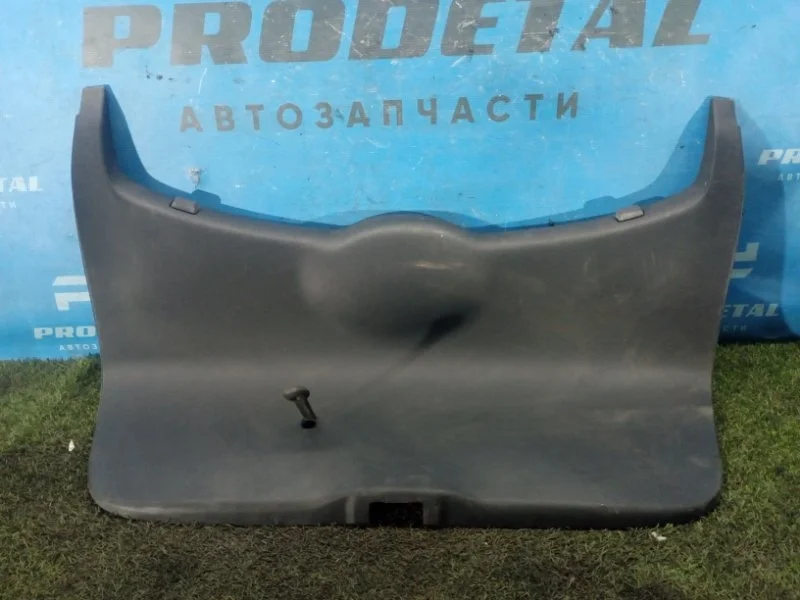 Обшивка двери багажника Skoda Octavia A5 2004-2013