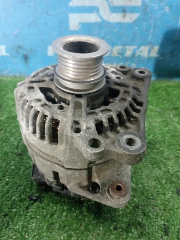 Генератор Volkswagen Golf 5 2003-2009