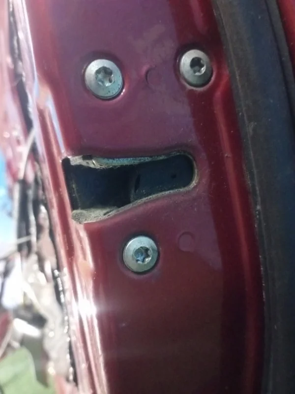 Замок двери передний правый Kia Rio СЕДАН G4FC