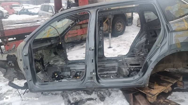 Порог со стойкой левый Volkswagen Tiguan LONG