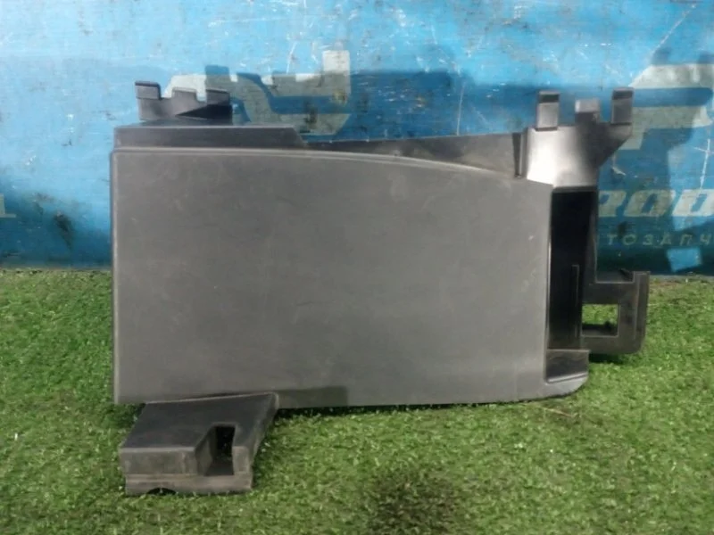 Воздуховод радиатора правый Renault Kaptur 2016&gt;