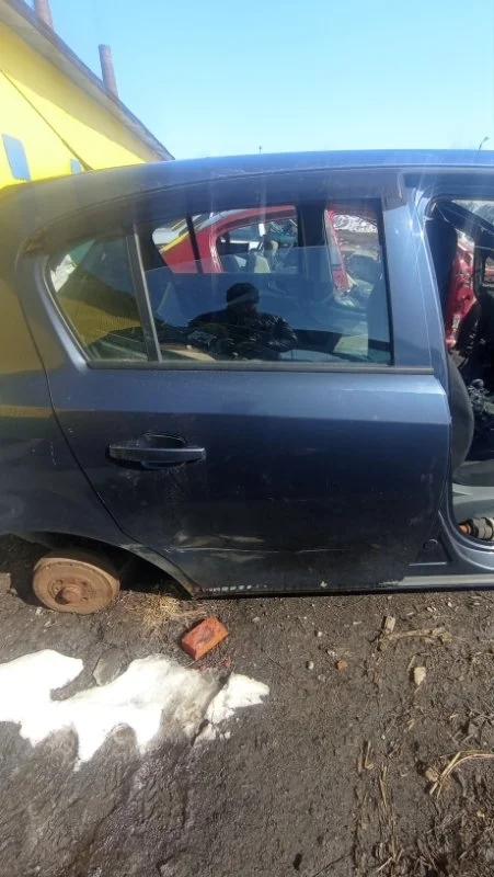 Дверь задняя правая Opel Corsa D 2006-2015