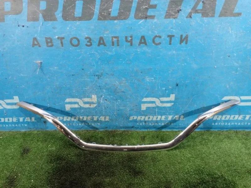 Молдинг решетки радиатора Renault Kaptur 2016&gt;