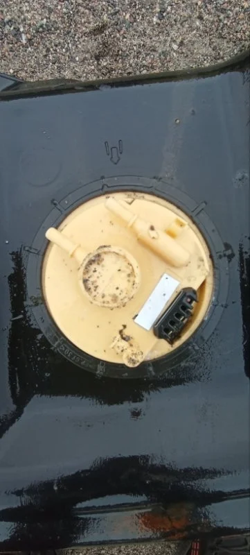 Насос топливный электрический Mitsubishi Colt