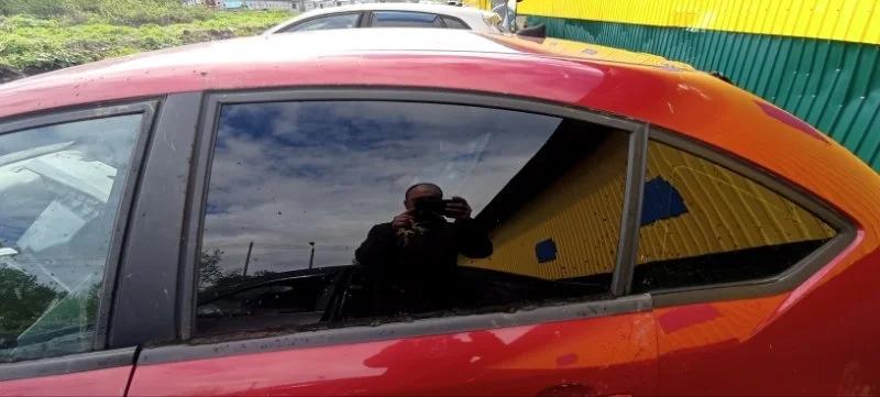 Стекло двери заднее левое Citroen C4 NFUPSA