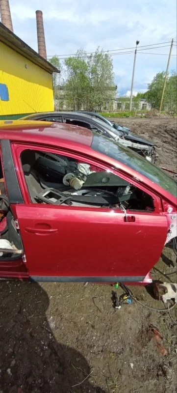 Дверь передняя правая Citroen C4 NFUPSA 2004-2011