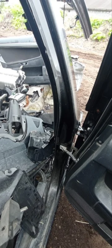 Петля двери задняя правая Mitsubishi Lancer 10 CY