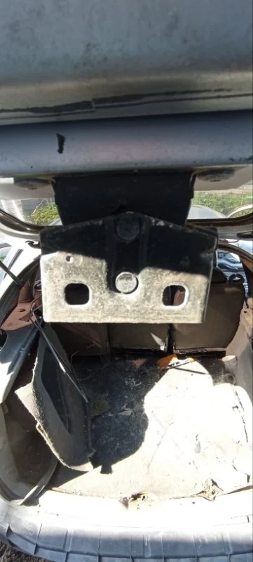 Замок двери багажника Citroen Xsara Picasso NFV