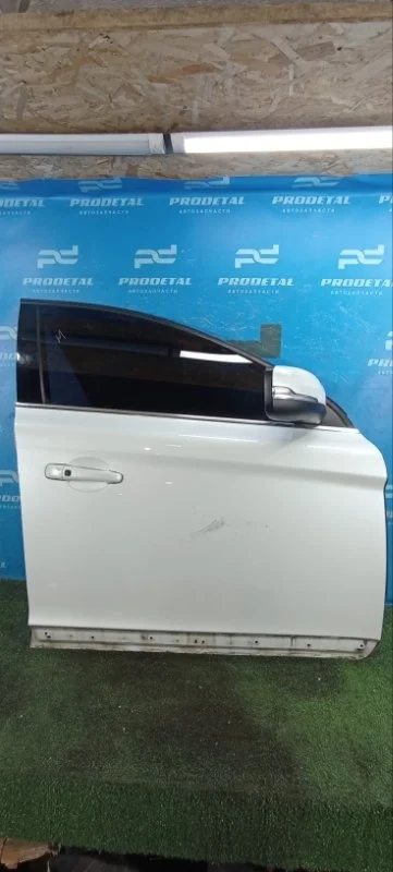 Дверь передняя правая Volvo XC60 2008-2017