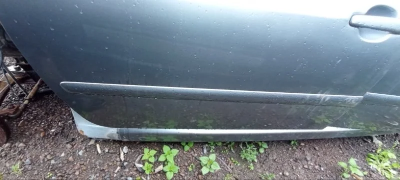 Молдинг двери передний левый Peugeot 307 2001-2008