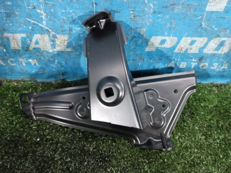 Кронштейн бампера задний правый Toyota Camry V50