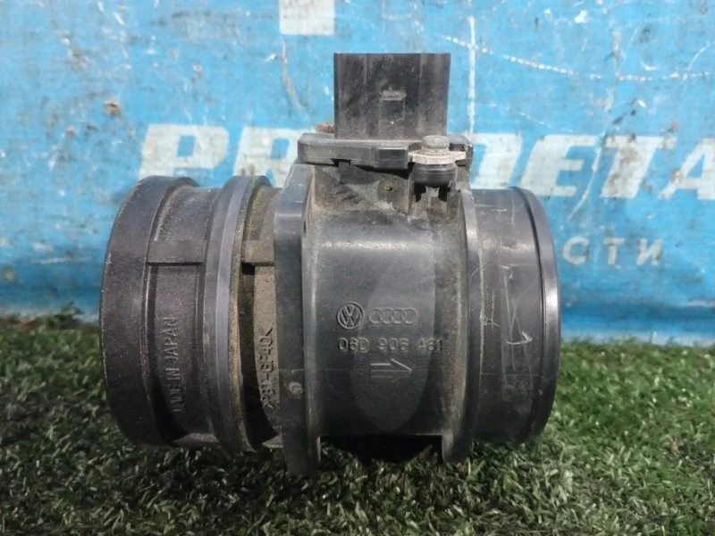 Датчик расхода воздуха Audi A4 B7 2005-2007