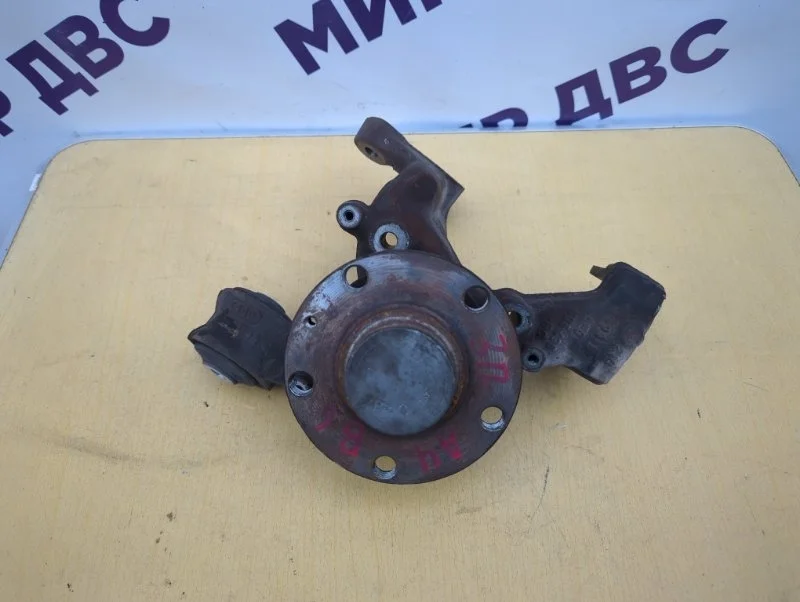 Цапфа задняя правая audi a4 B7 ALT 2006