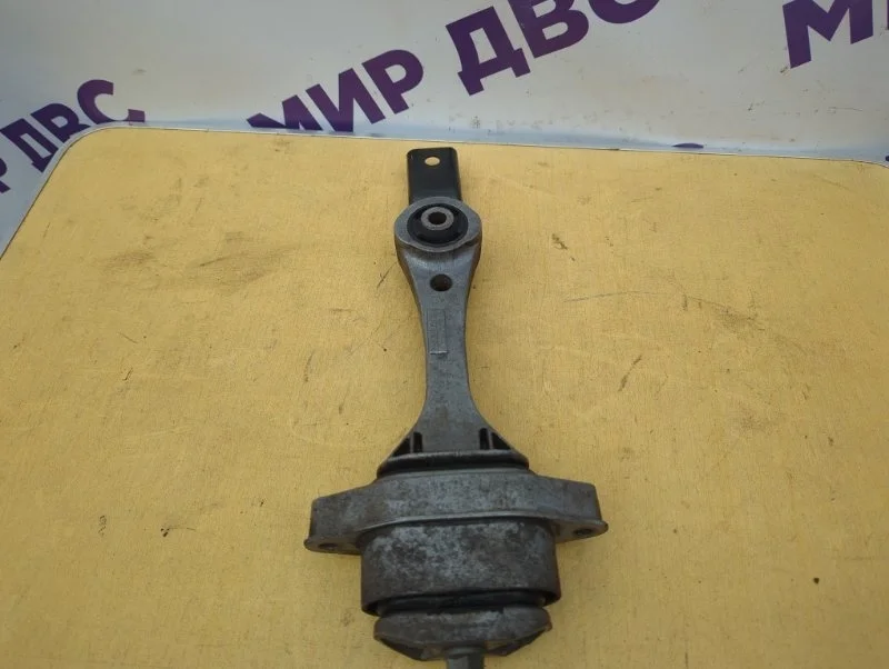 Опора двигателя volkswagen golf 4 AKL 2004