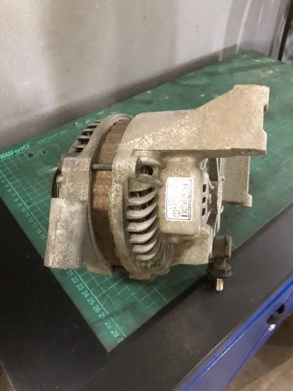 Генератор Mazda 3 BK LF 2007