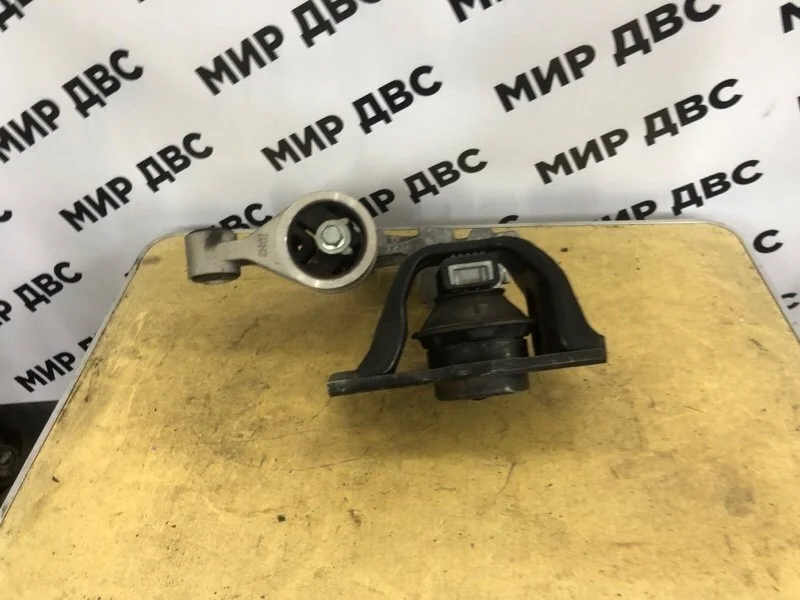 Подушка двигателя передняя правая Nissan X-Trail