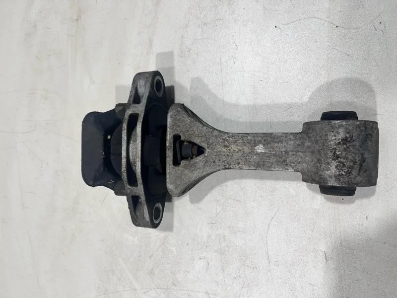 Подушка двигателя KIA CEED 2 2013-2018