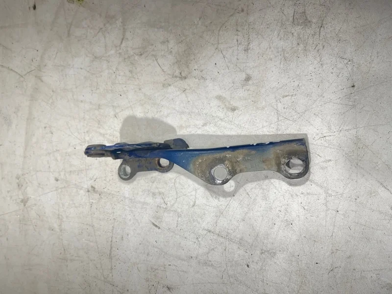 Петля капота левая Hyundai Getz ХЕТЧБЕК 2010