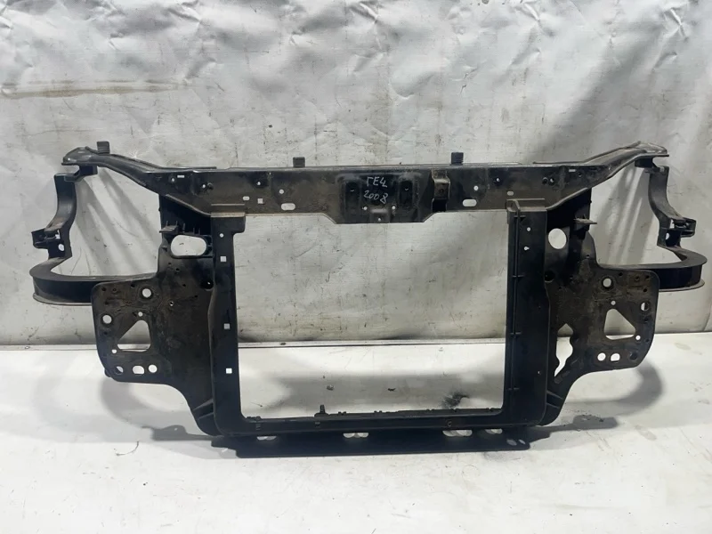 Рамка радиатора Hyundai Getz ХЕТЧБЕК 2010