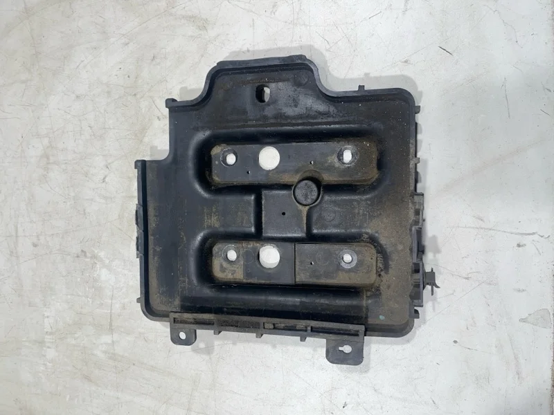 Площадка аккумулятора Hyundai Getz ХЕТЧБЕК 2010