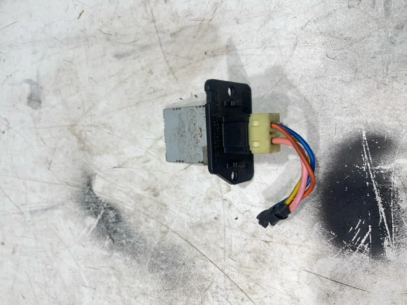 Резистор печки Hyundai Santa fe 2 2009