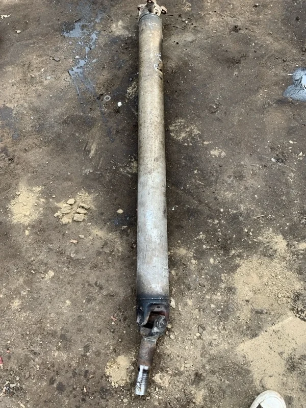 Карданный вал Nissan Navara (D40) 2004-2015 2008 373003X31A ПИКАП 2.5 D YD25DDTI